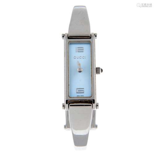 GUCCI - a 1500L bracelet watch.