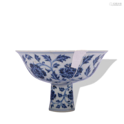 A blue and white 'floral' stem bowl