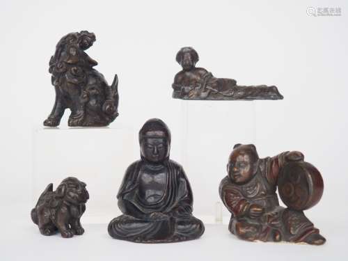 5 okimonos (3 en bronze et 2 en plomb) décor de sujet animal...