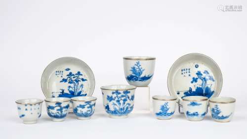 Ensemble de porcelaines de Hué comprenant : 2 sorbets, 6 cou...