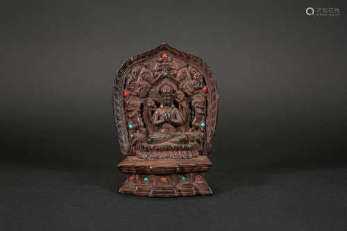 Buddha inlaid with red sandalwood in Qing Dynasty