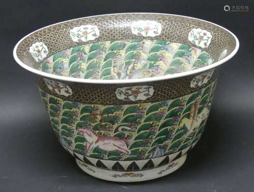 Importante vasque à poisson en porcelaine de Nankin à décor ...