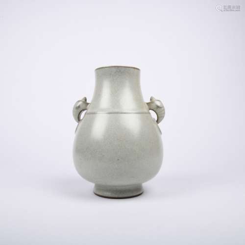 Vase HU en céramique de style Ge, orné de deux anses en form...