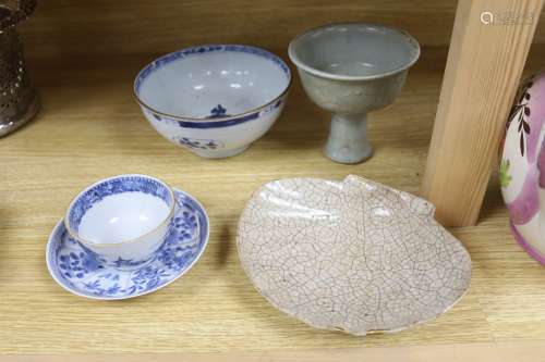 A Chinese blue and white bowl, diameter 15cm, a tea bowl and...