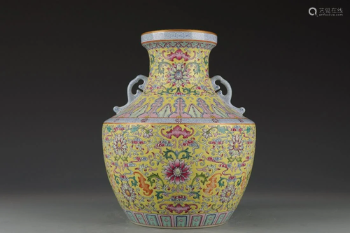 CHINESE YELLOW GROUND FAMILLE ROSE VASE,QIANLONG MA…