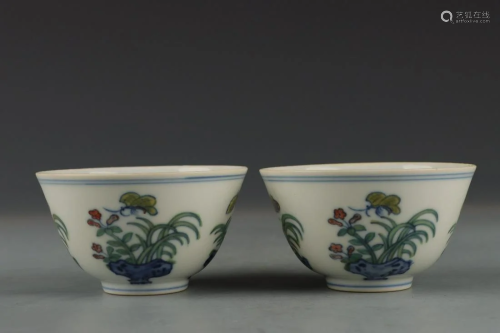PAIR OF CHINESE B&W DOUCAI GLAZED CUPS,CHENGHUA…