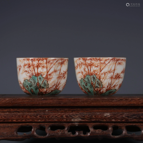 PAIR OF CHINESE FAMILLE ROSE CUPS