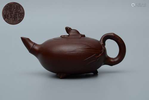 Bats Yixing Teapot