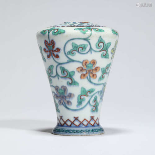 A wucai floral flaring vase