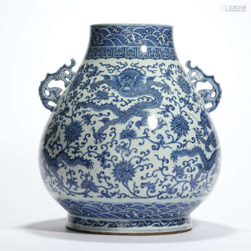 A blue and white dragon vase, zun