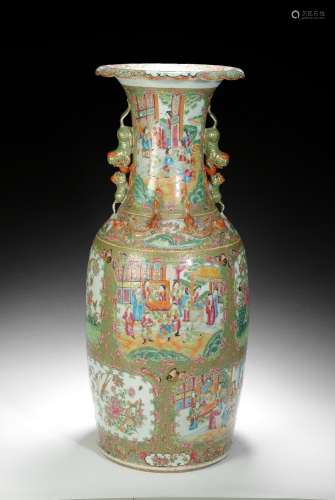 A LARGE CHINESE CANTON 'FAMILLE ROSE' FIGURES VASE