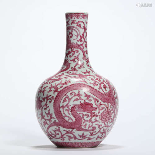 A copper-red glaze interlocking lotus bottle vase