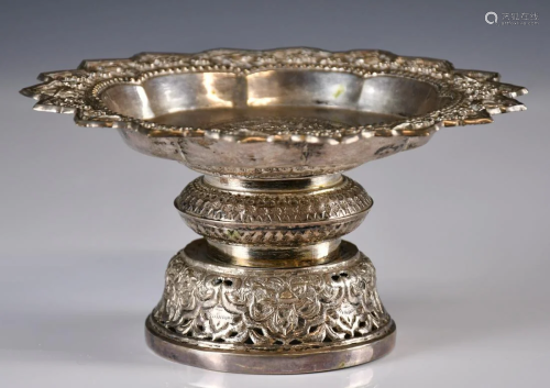 Kwai Shaped Silver Footed Dish, 19th C.