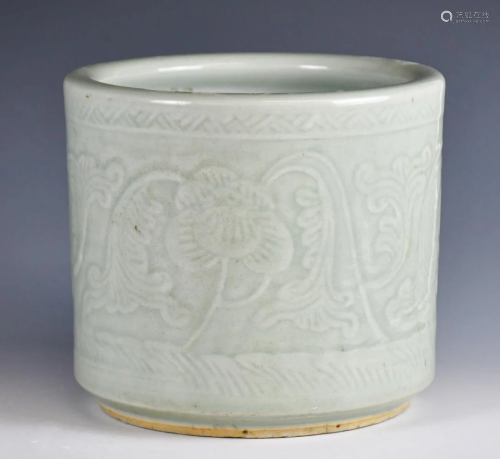 A Celadon Glazed Incised Brush Pot, Late Qing