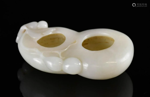 A White Jade Double Gourd Washer