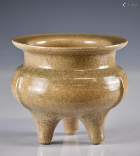 A Longquan Tripod Censer, Ming