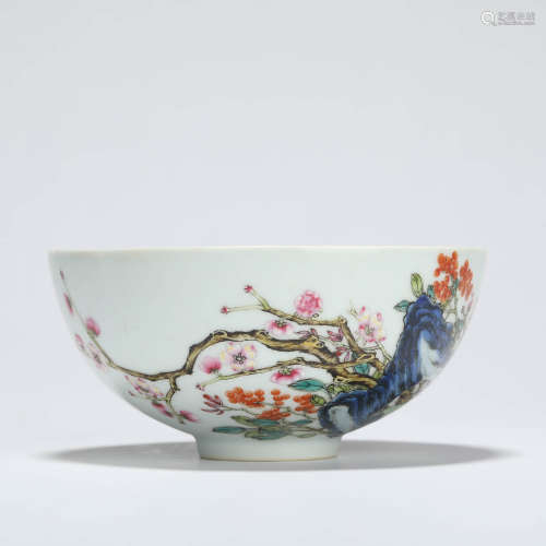 A famille rose quails and flowers bowl