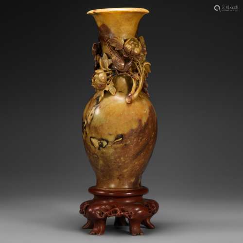 ShouShan Stone Showing Vase from Qing