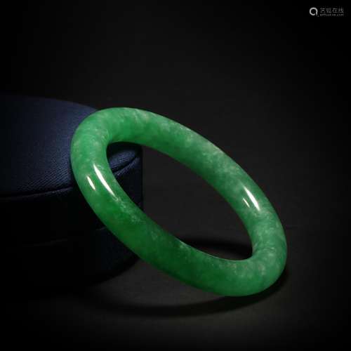 Green jade Bracelet from Qing