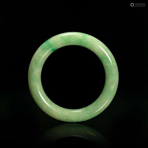 Green jade Bracelet from Qing