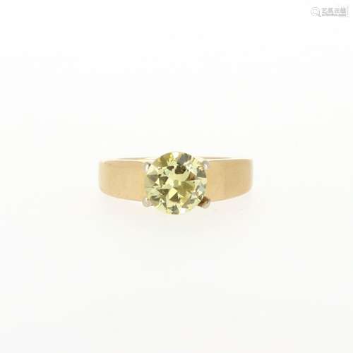 Bague diamant jaune