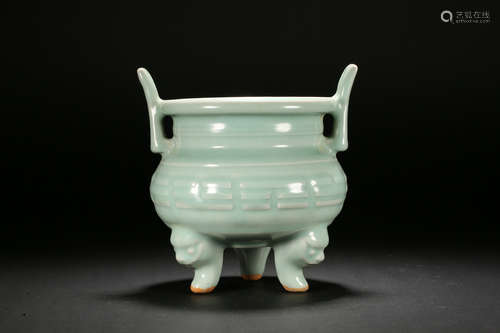 Celadon Three-legged Furnace in Song Dynasty