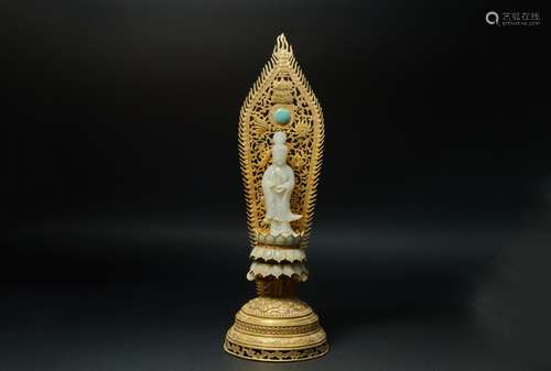 Hetian Jade Gilt Guanyin in Qing Dynasty