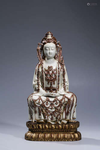 A Copper-Red-Glaze Pottery Guanyin Statue