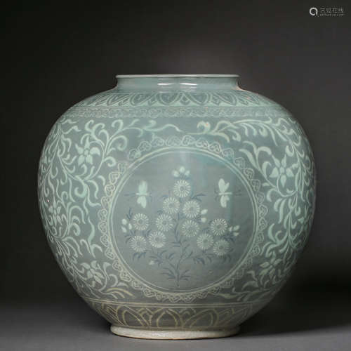 ANCIENT KOREAN CELADON JAR