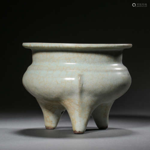 LONGQUAN WARE THREE-LEGGED CENSER, SOUTHERN SONG DYNASTY, CH...