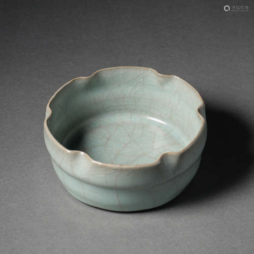 SONG DYNASTY, CHINESE LONGQUAN WARE BRUSH WASHER