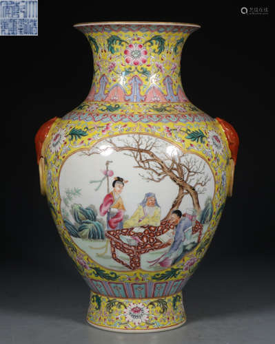 DAQINGQIANLONGNIANZHI MARK FAMILLE ROSE GLAZE VASE