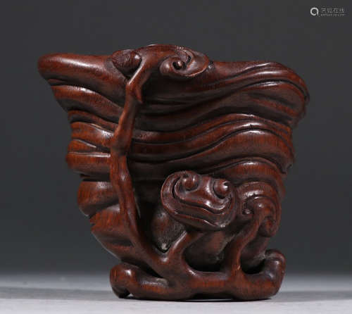 CHENXIANG WOOD CUP CARVED WITH GANODERMA