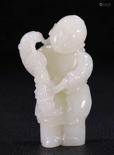 HETIAN JADE FIGURE PENDANT