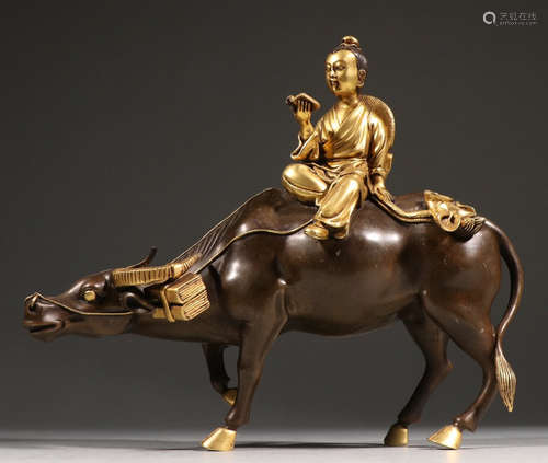 GILT BRONZE ORNAMRNT SHAPED WITH BULL