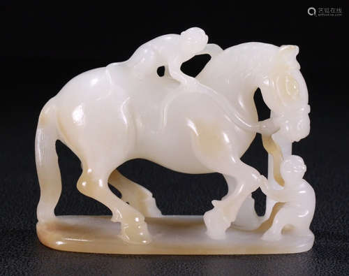 HETIAN JADE HORSE PENDANT