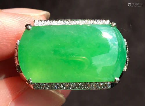 ICY JADEITE&DIAMOND RING