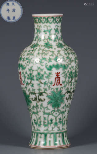 DAQINGKANGXINIANZHI MARK GREEN&WHITE GLAZE VASE