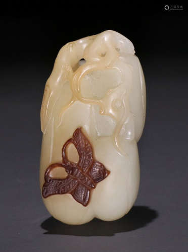 HETIAN JADE PENDANT CARVED WITH BUTTERFLY