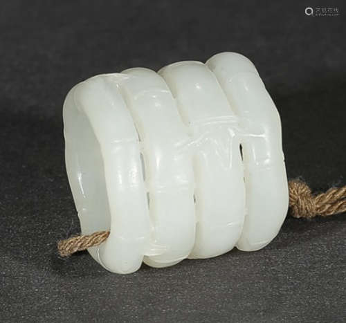 HETIAN JADE RING CARVED WITH BAMBOO