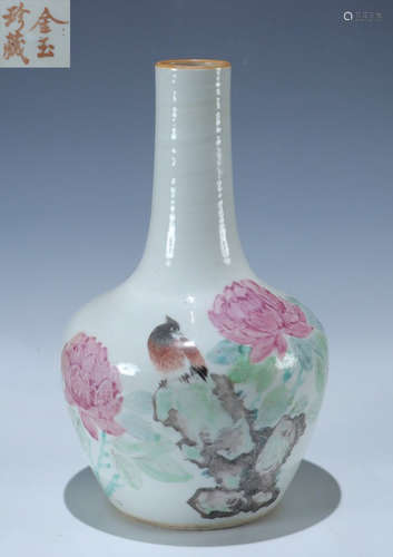 JINYUZHENGCANG MARK FAMILLE ROSE GLAZE VASE