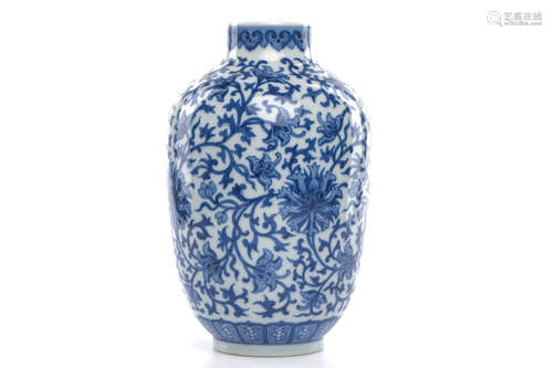 Chinese Blue White Porcelain Vase