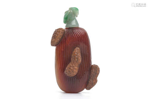 Chinese Agate Carved Snuff Bottle