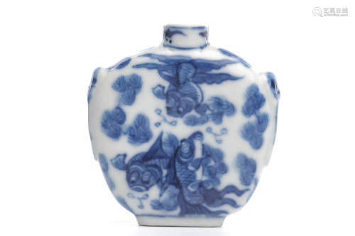 Chinese Blue White Porcelain Snuff Bottle
