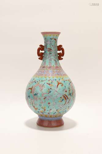 chinese green-ground famille rose porcelain vase