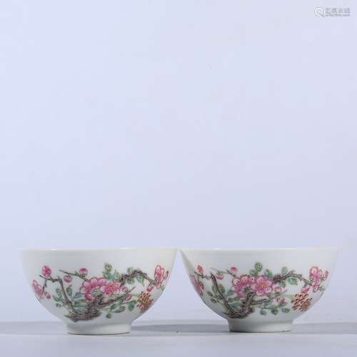 pair of chinese famille rose porcelain