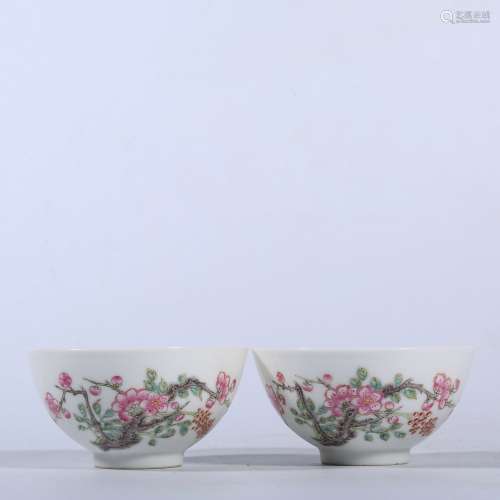 pair of chinese famille rose porcelain