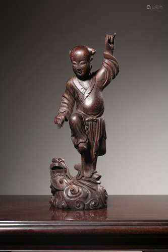 chinese eaglewood carving figure