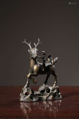 chinese bronze deer ornament