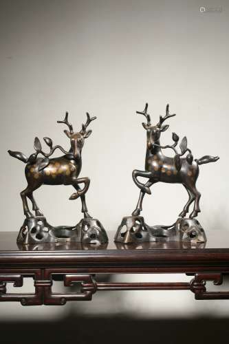 pair of cinese bronze deers
